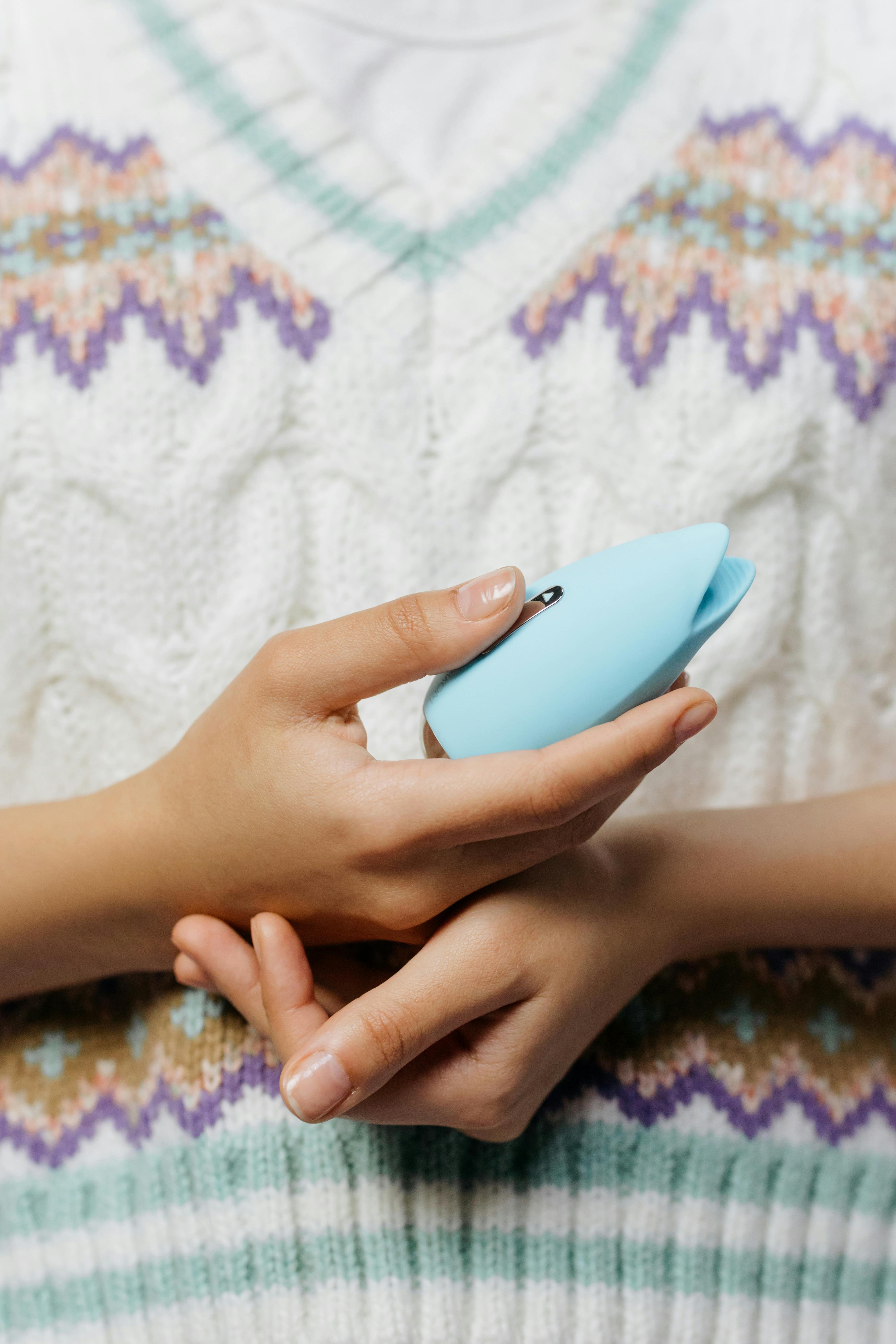 Compact Palm Wand Massager